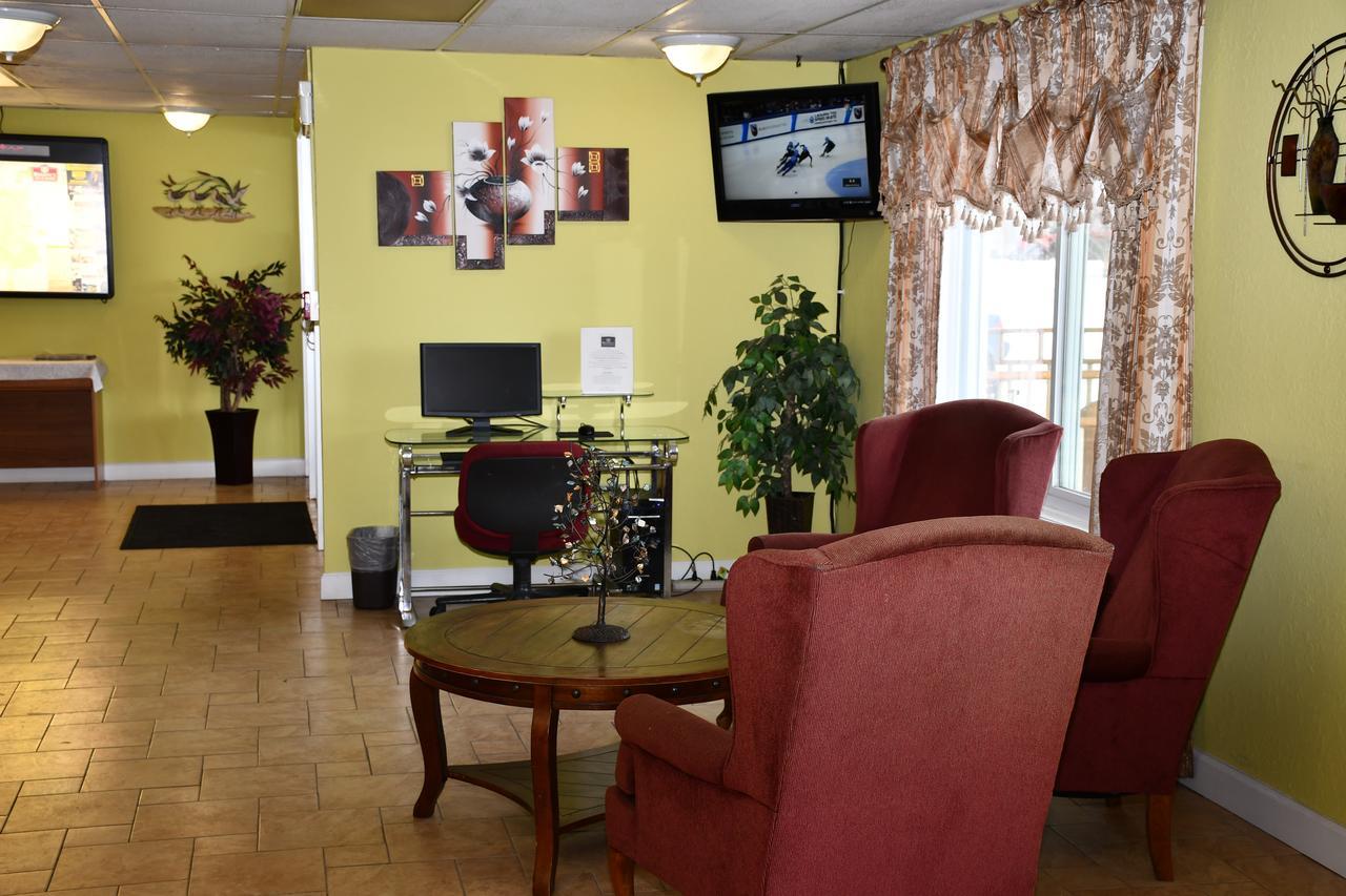Regency Inn & Suites Фэрибо Экстерьер фото