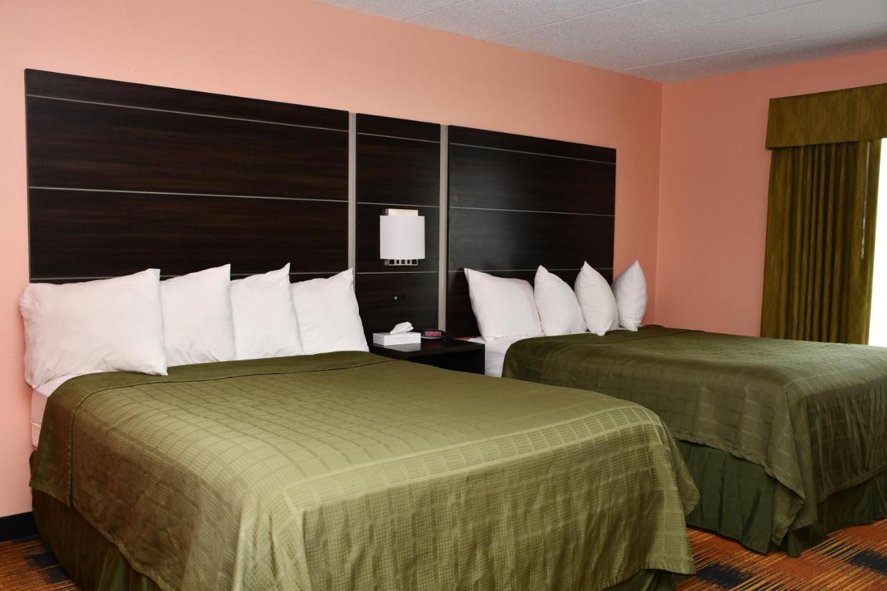 Regency Inn & Suites Фэрибо Экстерьер фото